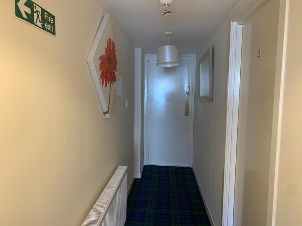 Budget Rooms Inverness Extérieur photo
