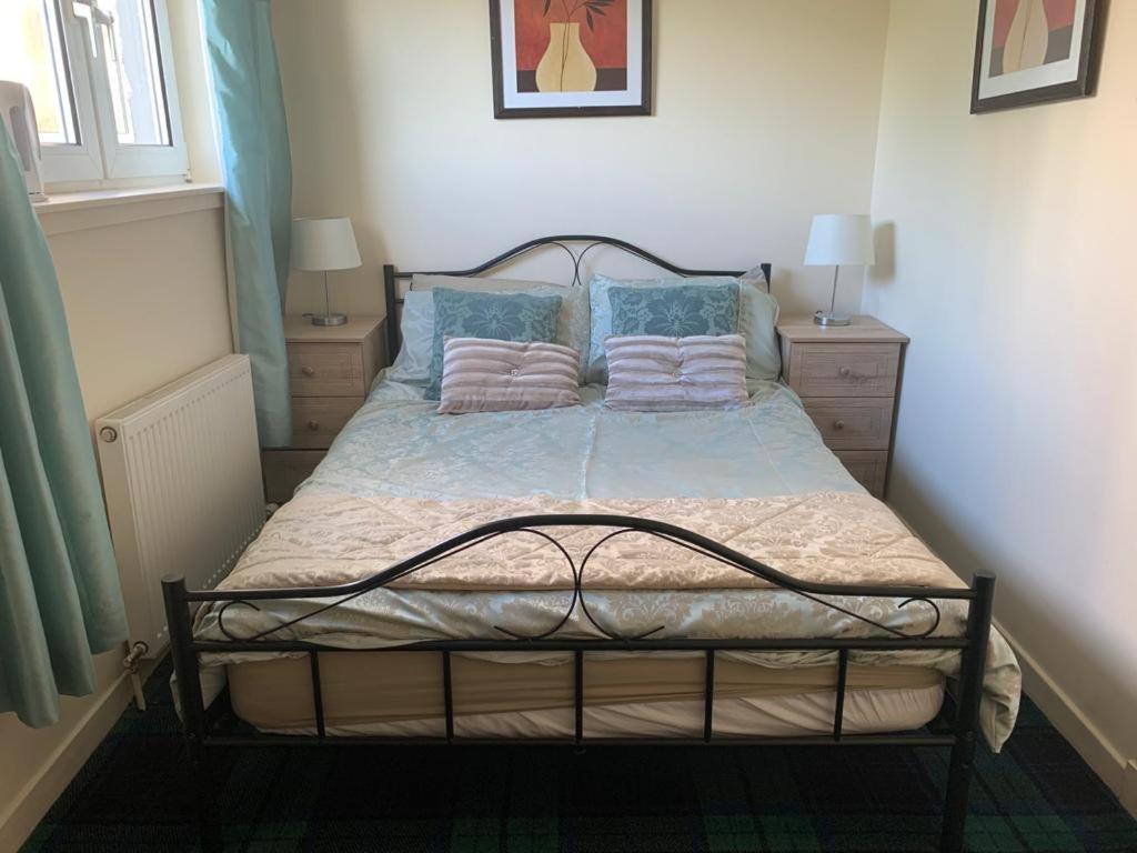 Budget Rooms Inverness Extérieur photo