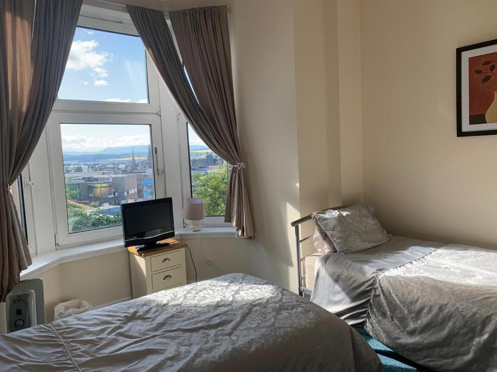 Budget Rooms Inverness Extérieur photo
